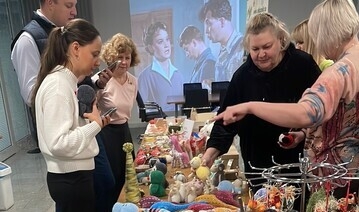 В ГК «Ренова» прошла традиционная благотворительная новогодняя ярмарка